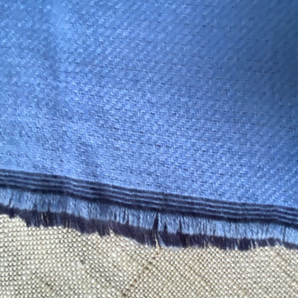 Kate Spade Blue Cozy Soft Throw Blanket - Picture 6 of 11